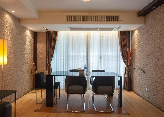 Дом отдыха 2c-short-term Allowed-2brs Downtown Бангкок